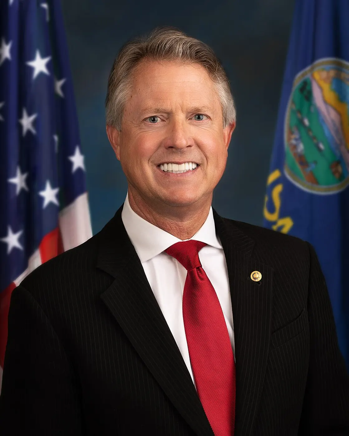 Portrait of Roger Marshall